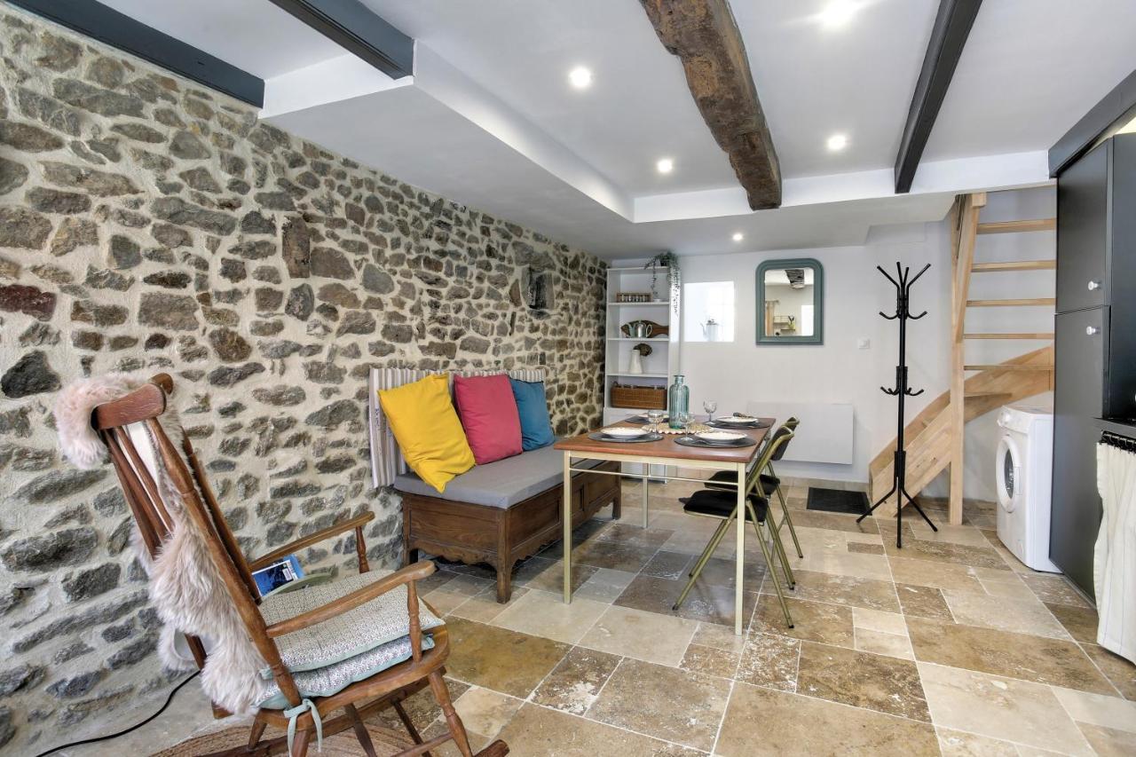 La Quinardais - Charmante Maison Avec Terrasse Saint-Samson-sur-Rance 외부 사진