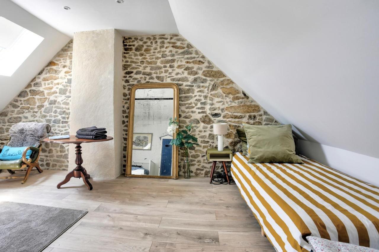 La Quinardais - Charmante Maison Avec Terrasse Saint-Samson-sur-Rance 외부 사진